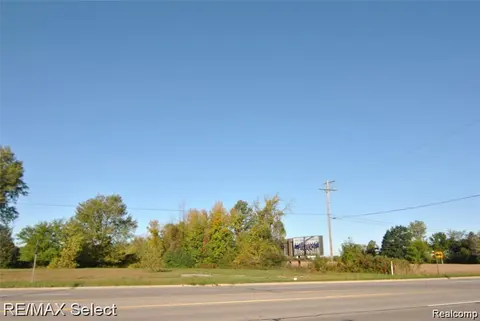 6483 Bay, Saginaw MI 48604 photo 1