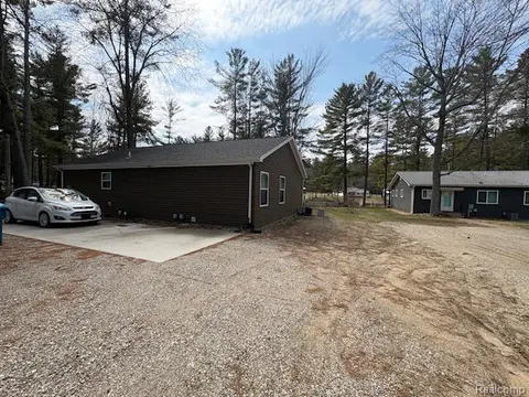 3615 Pinelands Point Road, Gladwin MI 48624 7941 photo 3