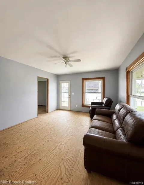 9255 Foster Street, Fostoria MI 48435 9565 photo 3