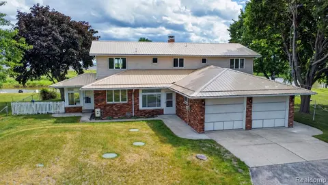 2216 E Bay Ridge Drive, Au Gres MI 48703 9532 home for sale