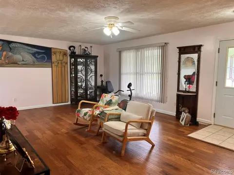 320 Roller Way, Mayville MI 48744 8636 photo 3