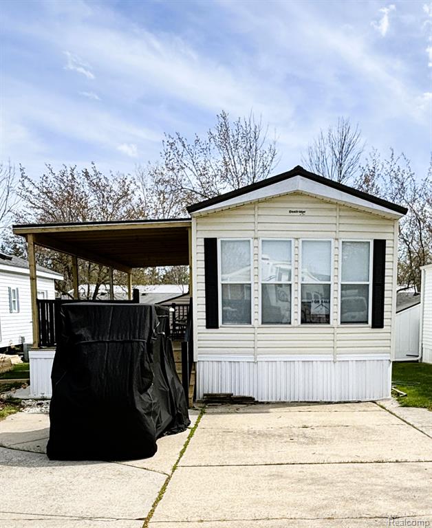 7166 Ben Franklin Drive, Lexington MI 48450 9247 photo 1