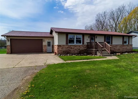 6761 Lorraine Street, Marlette MI 48453 1056 photo 2