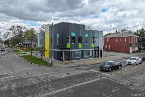 316 S Henry Street, Bay City MI 48706 photo 2