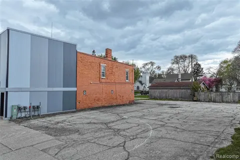 316 S Henry Street, Bay City MI 48706 photo 4