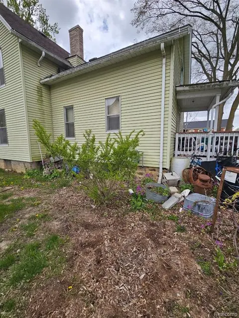 209 E Corunna Avenue, Corunna MI 48817 1406 photo 2