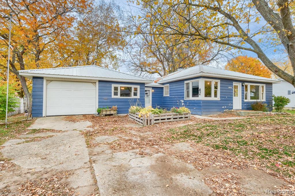 7036 Clabuesch Street, Pigeon MI 48755 9679 photo 1
