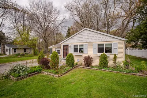 7203 Aspen Road, Lexington MI 48450 8802 photo 1