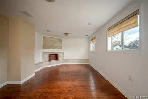 7203 Aspen Road, Lexington MI 48450 8802 photo 3