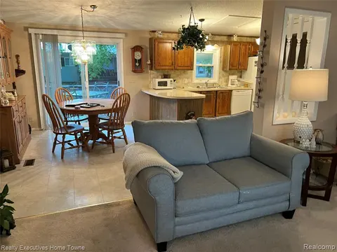 2211 Mark Street, Croswell MI 48422 9785 photo 5