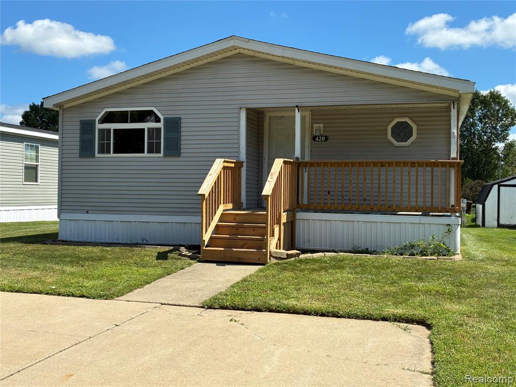 420 Hidden Ridge, Morrice MI 48857 photo 1