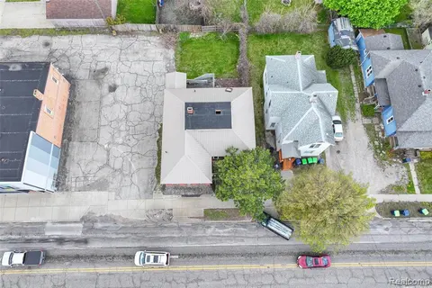 310 S Henry Street, Bay City MI 48706 photo 5