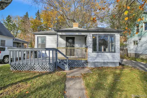 1916 Wood Street, Saginaw MI 48602 1189 photo 1