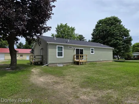 20 Hillview, Peck MI 48466 9797 photo 4