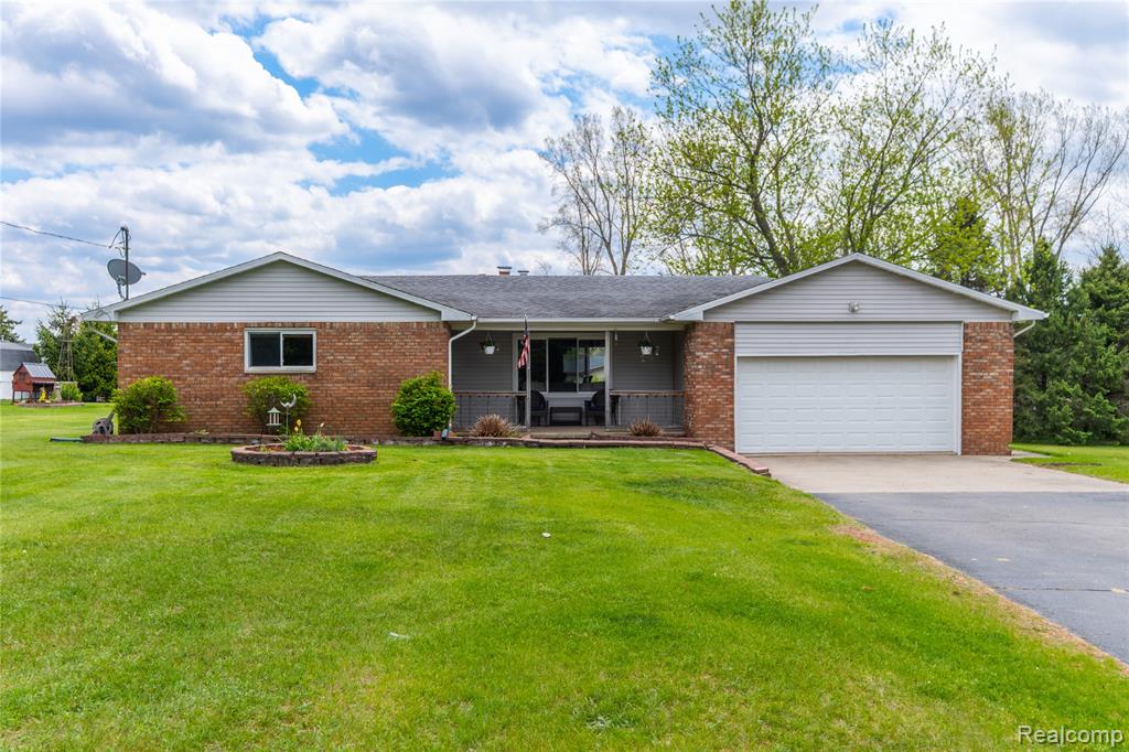 11430 Silver Lake Road, Byron MI 48418 photo 1