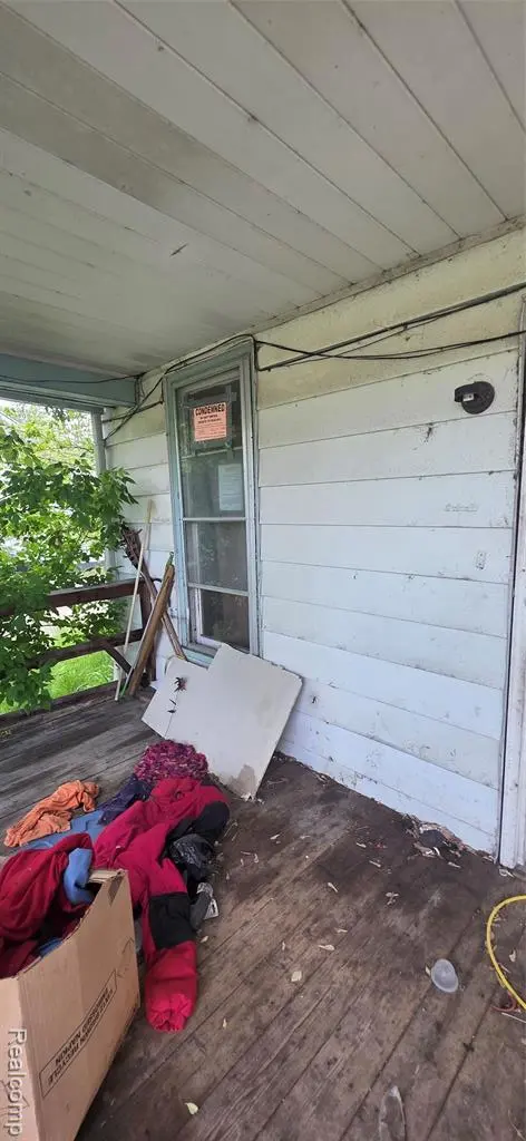 815 S Harrison Street, Saginaw MI 48602 1607 photo 3