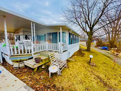 10001 E Goodall Road # 404, Durand MI 48429 9016 photo 4
