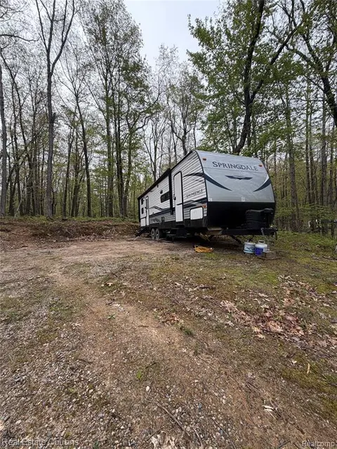 4701 Lake Road, Farwell MI 48622 9618 photo 4