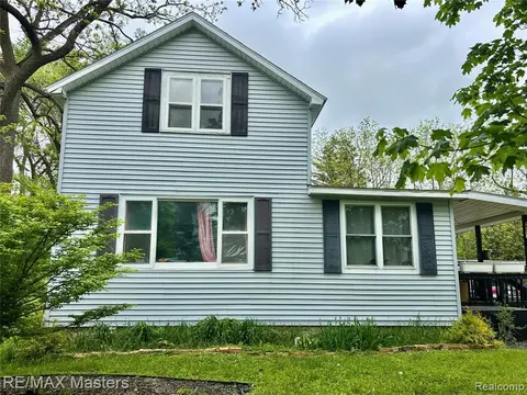 207 Court Street, Standish MI 48658 9415 photo 2