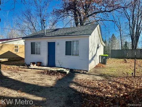 2346 Jimary Lane, Gladwin MI 48624 photo 2