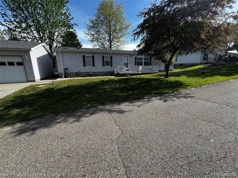 2218 Brent Street, Croswell MI 48422 9677 photo 2