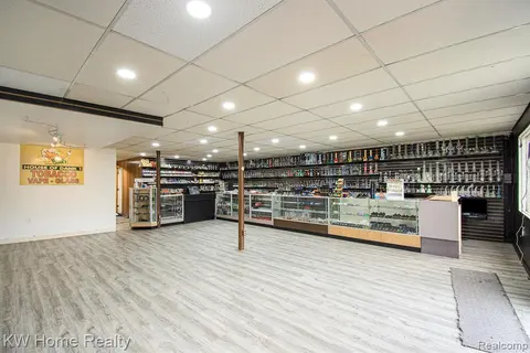 1223 E Caro Road, Caro MI 48723 1205 photo 3