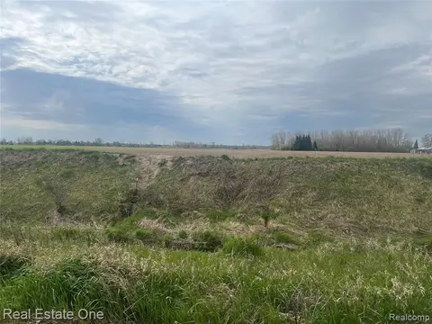 1723 S Van Dyke Road, Bad Axe MI 48413 photo 2