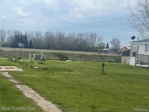 1723 S Van Dyke Road, Bad Axe MI 48413 photo 4
