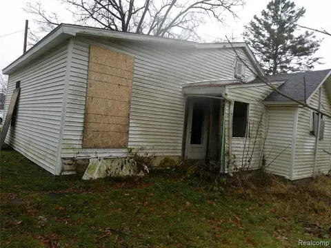 301 Chesaning Street, Update MI 48655 1413 photo 4