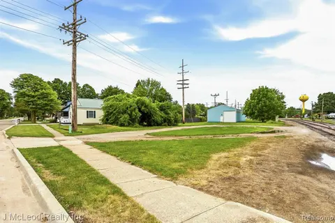 4714 Main Street, Millington MI 48746 9083 photo 3