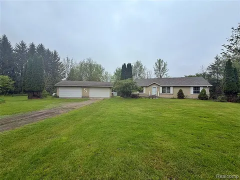2801 Lackie Road, Filion MI 48432 9736 photo 3