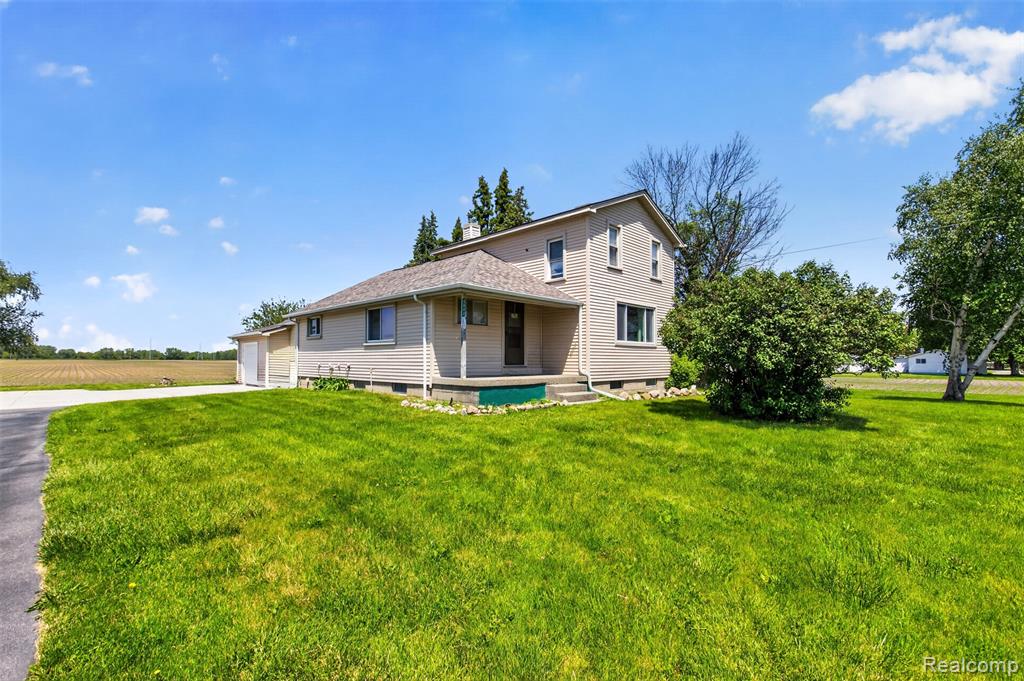 5660 Tittabawassee Road, Saginaw MI 48604 9442 photo 1