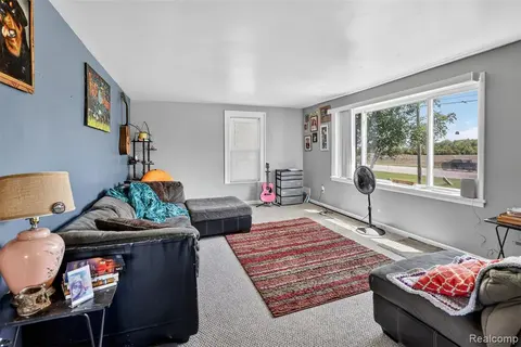 5660 Tittabawassee Road, Saginaw MI 48604 9442 photo 4