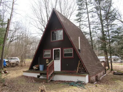 5892 Woodland Drive, Lake MI 48632 9220 photo 2