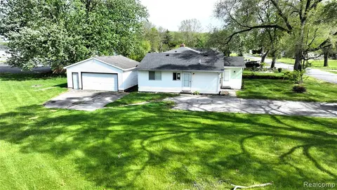 580 Sherman Road, Saginaw MI 48604 2075 photo 1