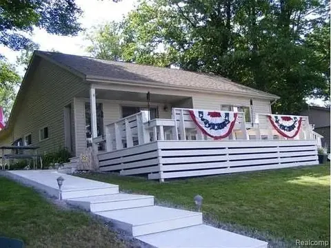 4181 S Oak Drive, Beaverton MI 48612 8828 photo 1