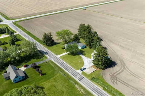2900 S Miller Road, Saginaw MI 48609 9790 photo 3