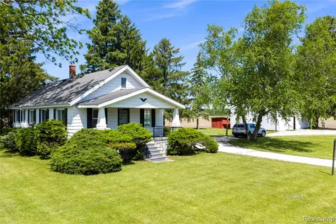2900A S Miller Road, Saginaw MI 48609 9790 photo 2