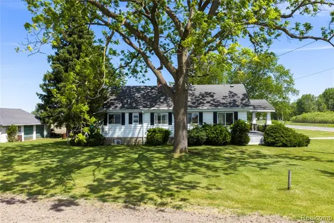 2900A S Miller Road, Saginaw MI 48609 9790 photo 3
