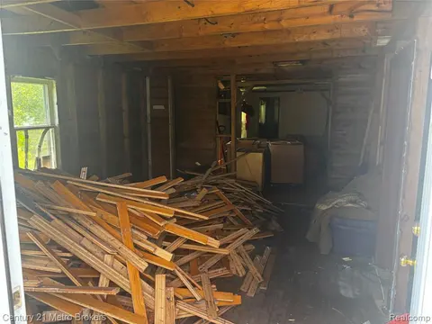 3944 Clutier Road, Saginaw MI 48601 7153 photo 3