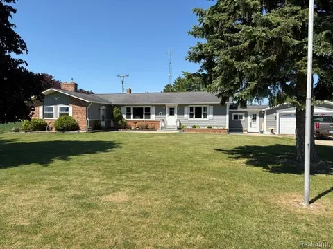 4815 Loree Road, Deckerville MI 48427 9337 photo 2