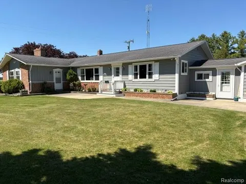 4815 Loree Road, Deckerville MI 48427 9337 photo 3