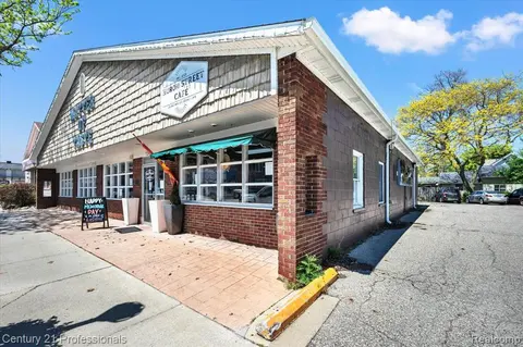 7285 Huron Avenue, Lexington MI 48450 8324 photo 1