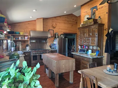 5121 Cotter Road, Marlette MI 48453 9333 photo 2