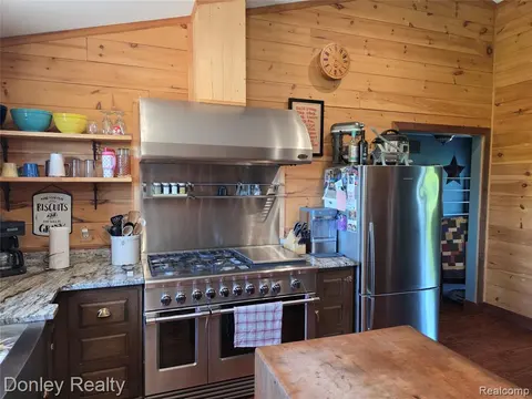 5121 Cotter Road, Marlette MI 48453 9333 photo 3