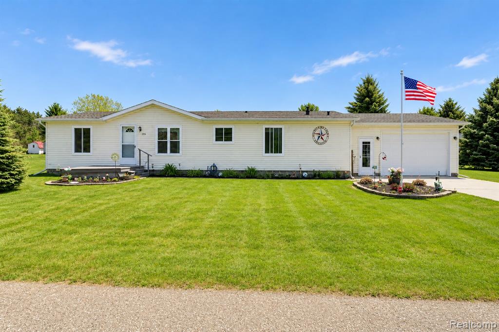 2354 Brent Street, Croswell MI 48422 9650 photo 1