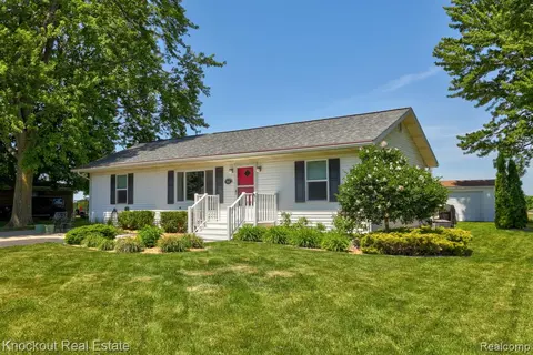 9941 Lange Road, Birch Run MI 48415 8422 photo 3