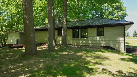 1351 Cedar Court, Gladwin MI 48624 1881 photo 5