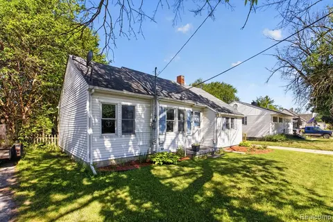 3005 Hanchett Street, Saginaw MI 48604 2463 photo 2