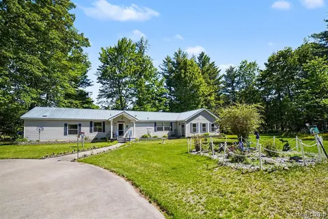 4772 S Bard Road, Beaverton MI 48612 9744 photo 1